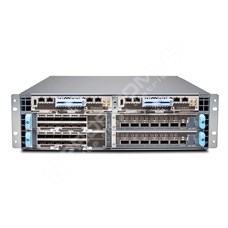 Juniper MX10003: 1U/ 2 slot chasis, 6x40G QSFP+, 12x 100G QSFP28, celková propustnost až 2.4 Tbps